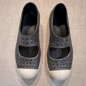 Native Juniper Charcoal Glitter - J2